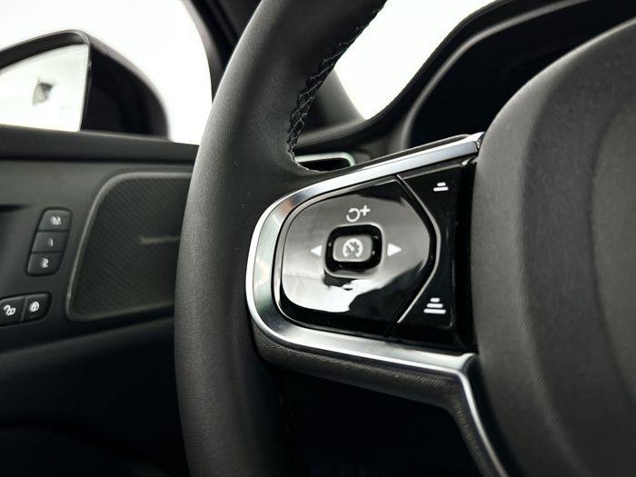 Cruise control adaptief met stop&go en stuurhulp