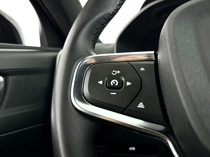 Cruise control adaptief met stop&go en stuurhulp