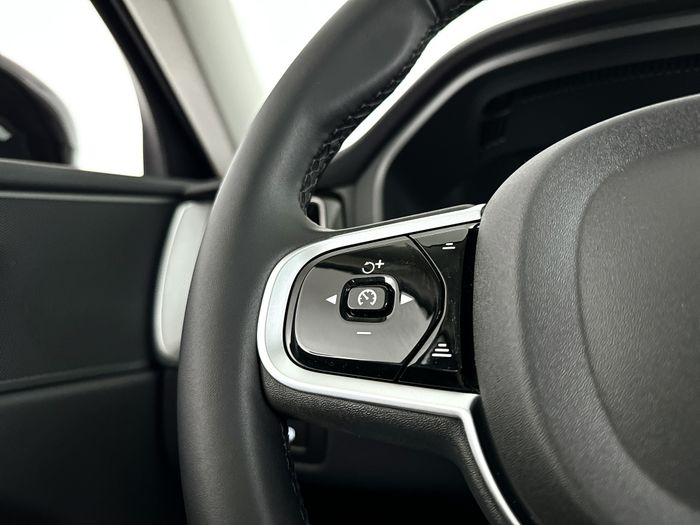 Cruise control adaptief met stop&go en stuurhulp