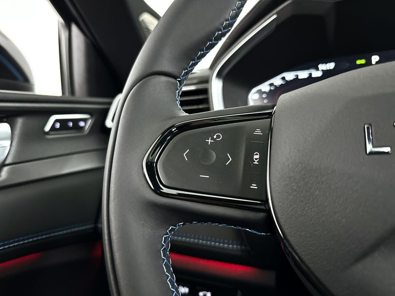 Cruise control adaptief met stop&go en stuurhulp