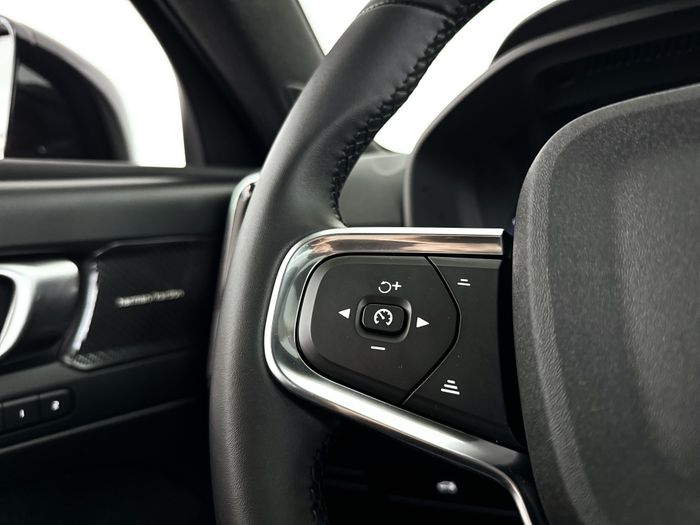 Cruise control adaptief met stop&go en stuurhulp