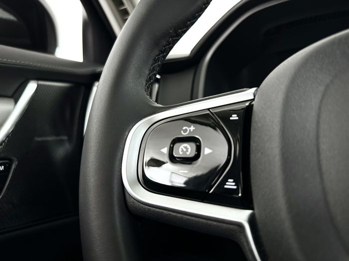 Cruise control adaptief met stop&go en stuurhulp