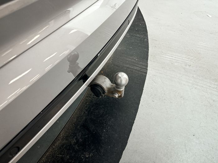 Trekhaak elektrisch uitklapbaar