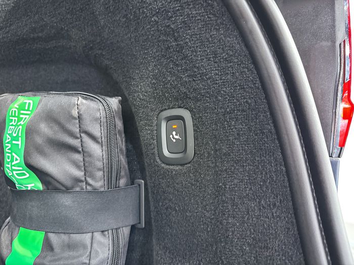 Trekhaak elektrisch uitklapbaar