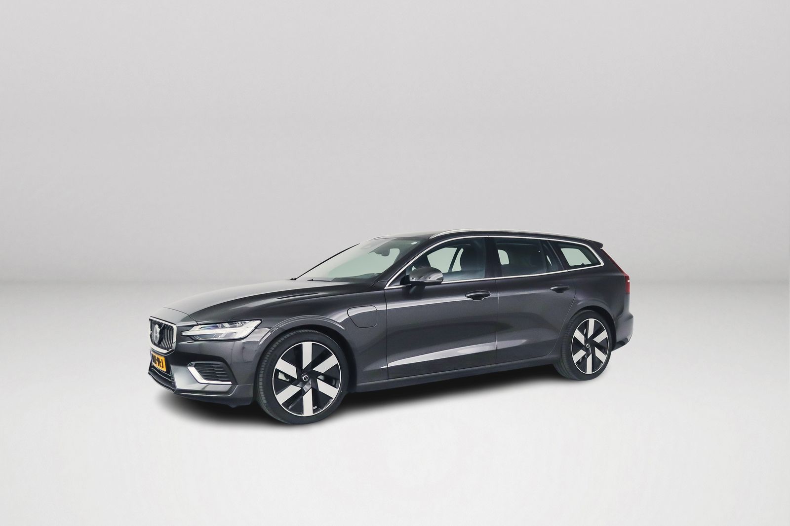 Volvo V60 T6 Plug-in hybrid AWD Essential Bright
