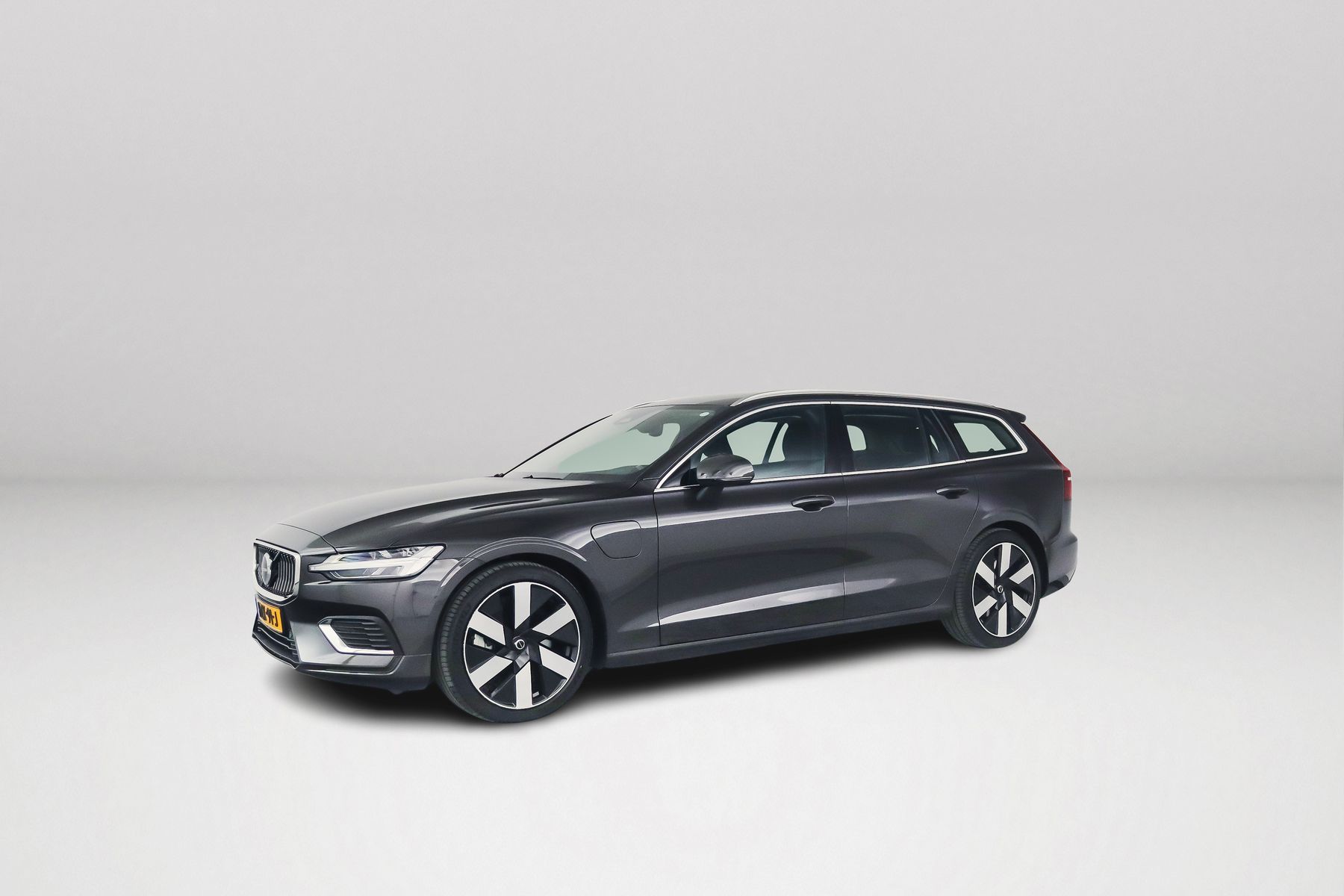 Volvo V60 T6 Plug-in hybrid AWD Essential Bright