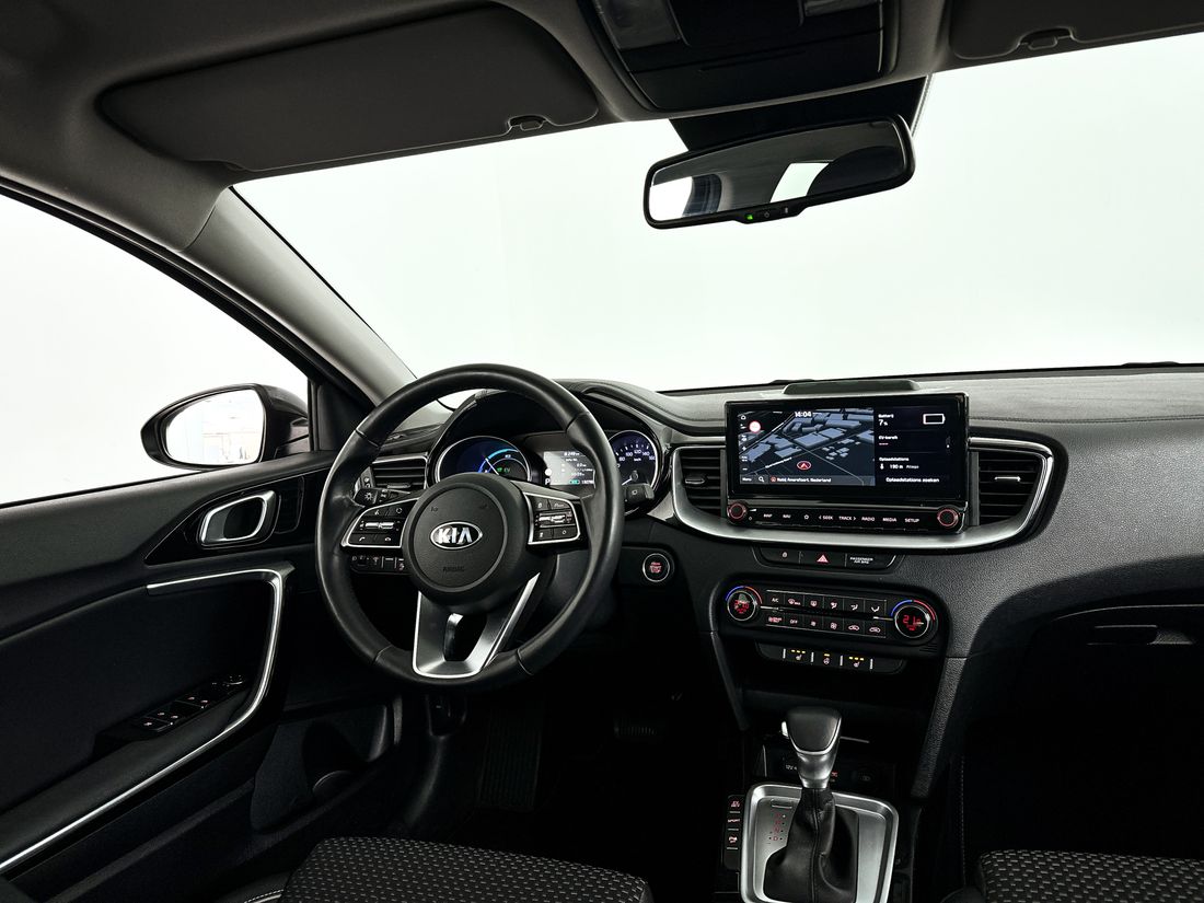 Apple CarPlay & Android Auto
