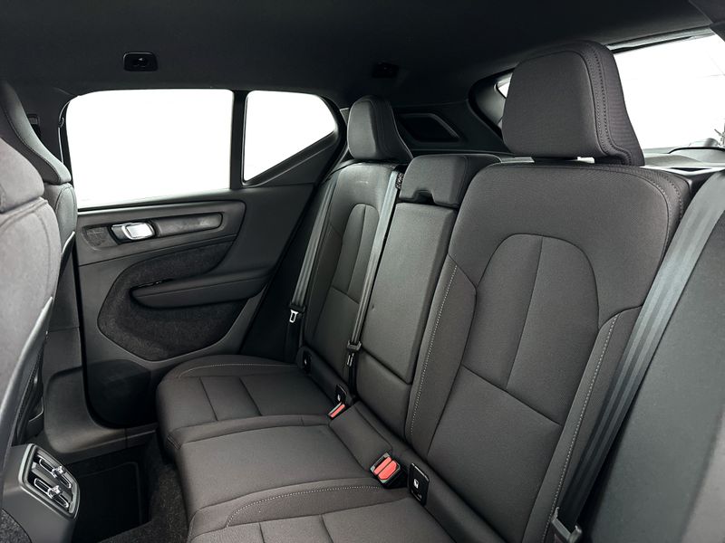 Volvo EX40