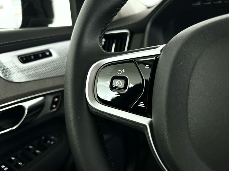 Cruise control adaptief met stop&go en stuurhulp