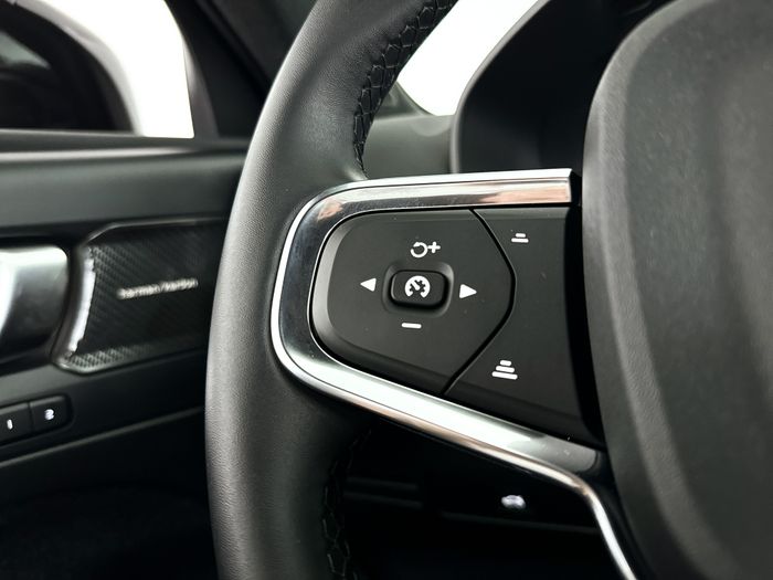Cruise control adaptief met stop&go en stuurhulp