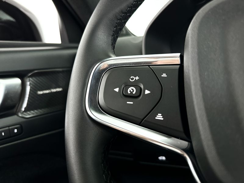 Cruise control adaptief met stop&go en stuurhulp