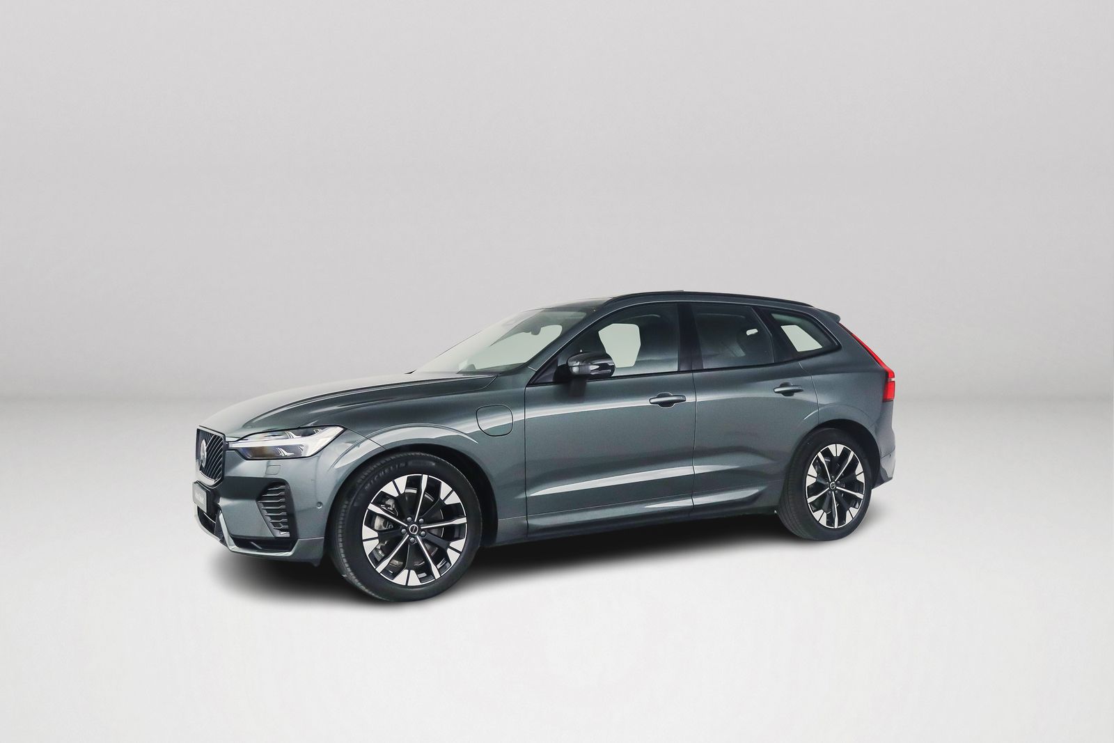 Volvo XC60 T6 Plug-in hybrid AWD Ultra Dark