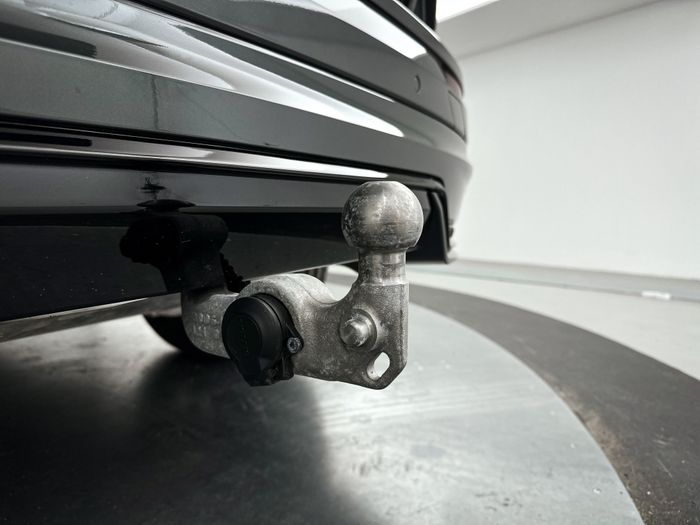 Trekhaak elektrisch uitklapbaar
