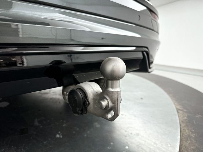 Trekhaak elektrisch uitklapbaar