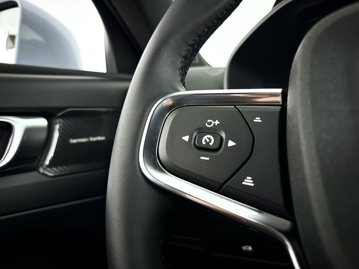 Cruise control adaptief met stop&go en stuurhulp