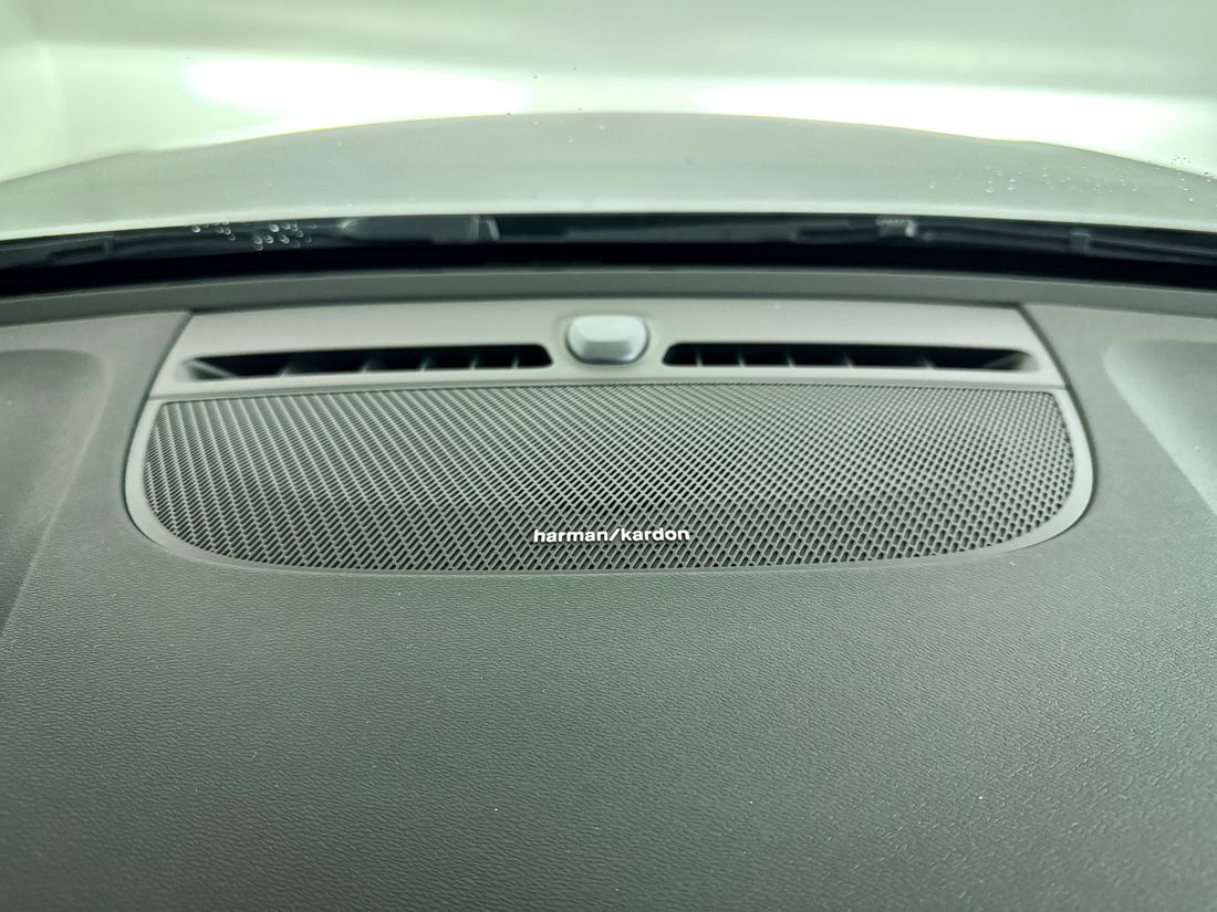 Harman Kardon audio
