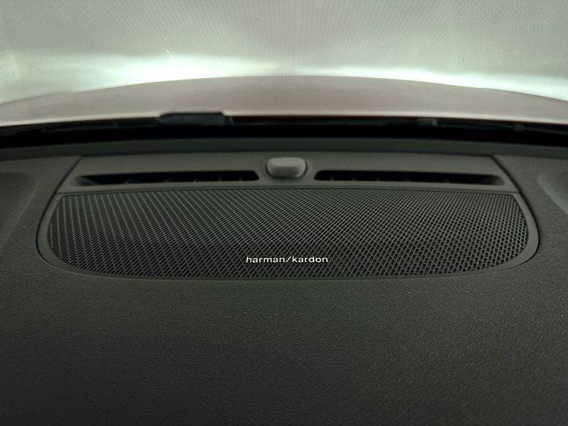 Premium Audio by Harman Kardon