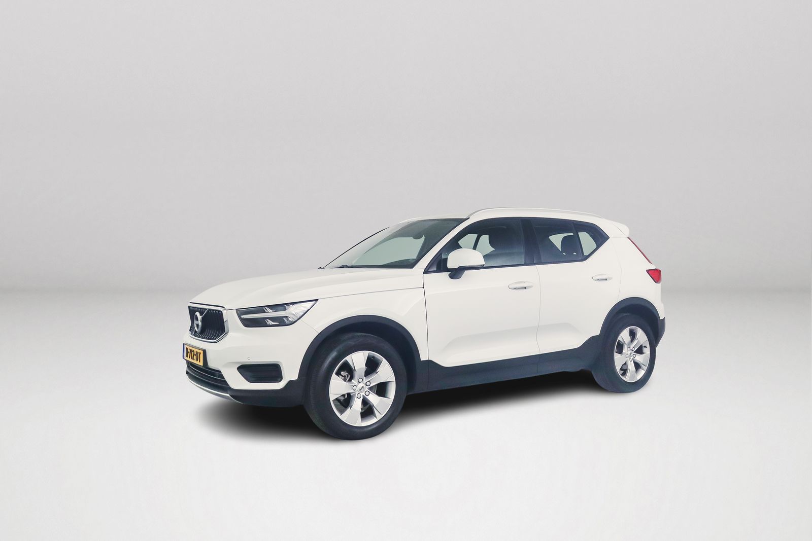 Volvo XC40 T2 Momentum Business