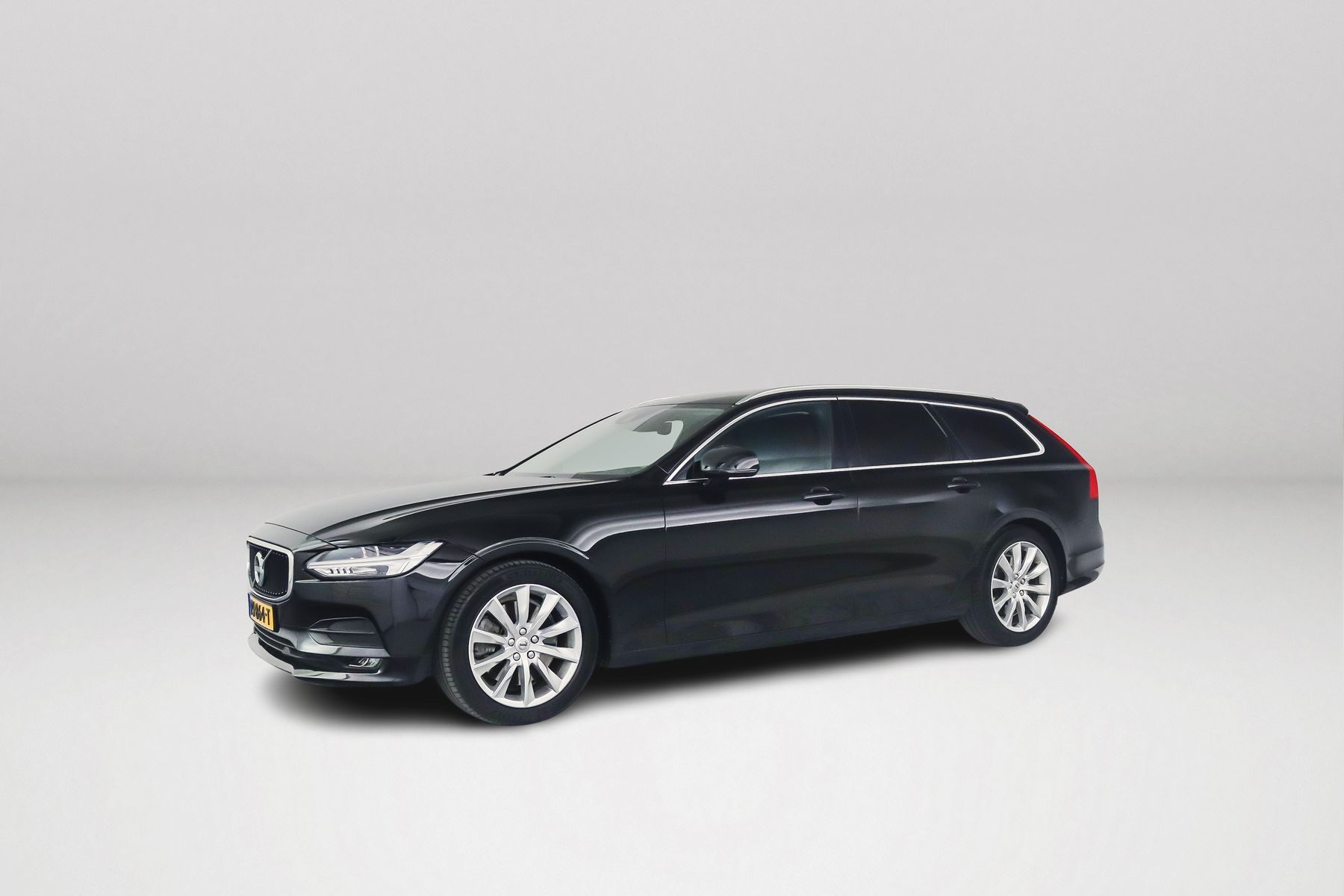 Volvo V90 T5 Momentum