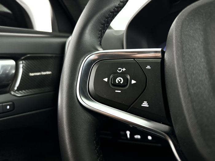 Cruise control adaptief met stop&go en stuurhulp